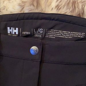 Helly Hansen skiing/winter pants.Size Large.fitted